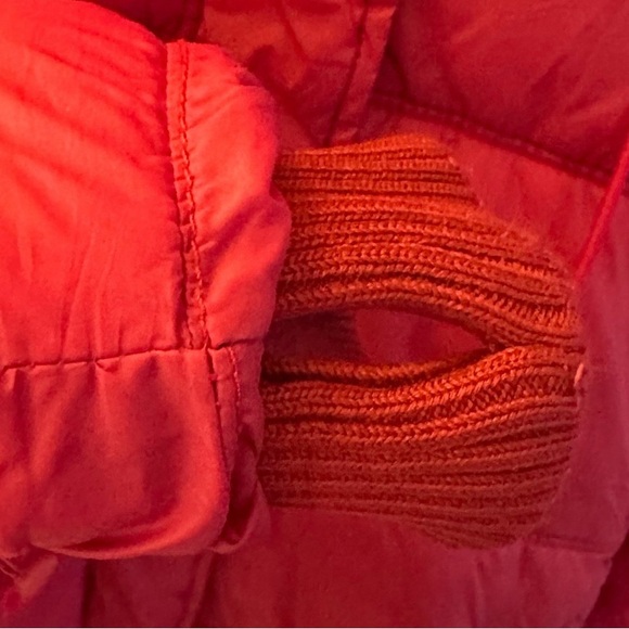 American Eagle Pink Puffer Jacket- Large women’s - Picture 6 of 10